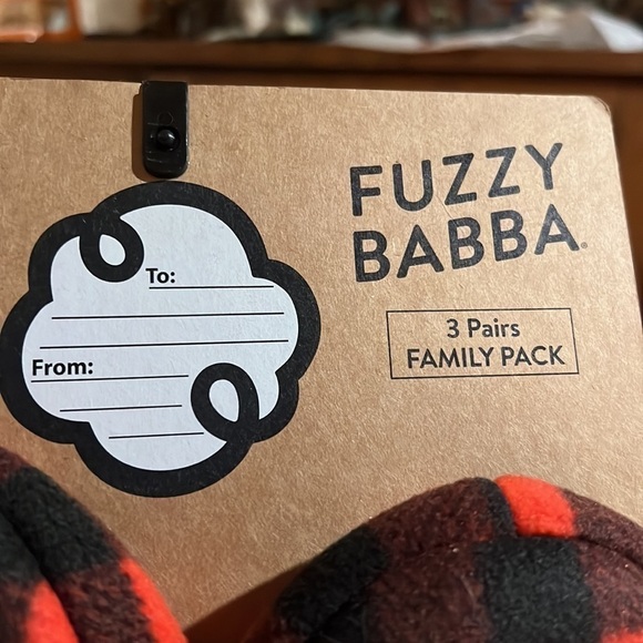 NWT-Family Slippers-Bundle-Baby Bear, Mama Bear & Papa Bear - Picture 6 of 8